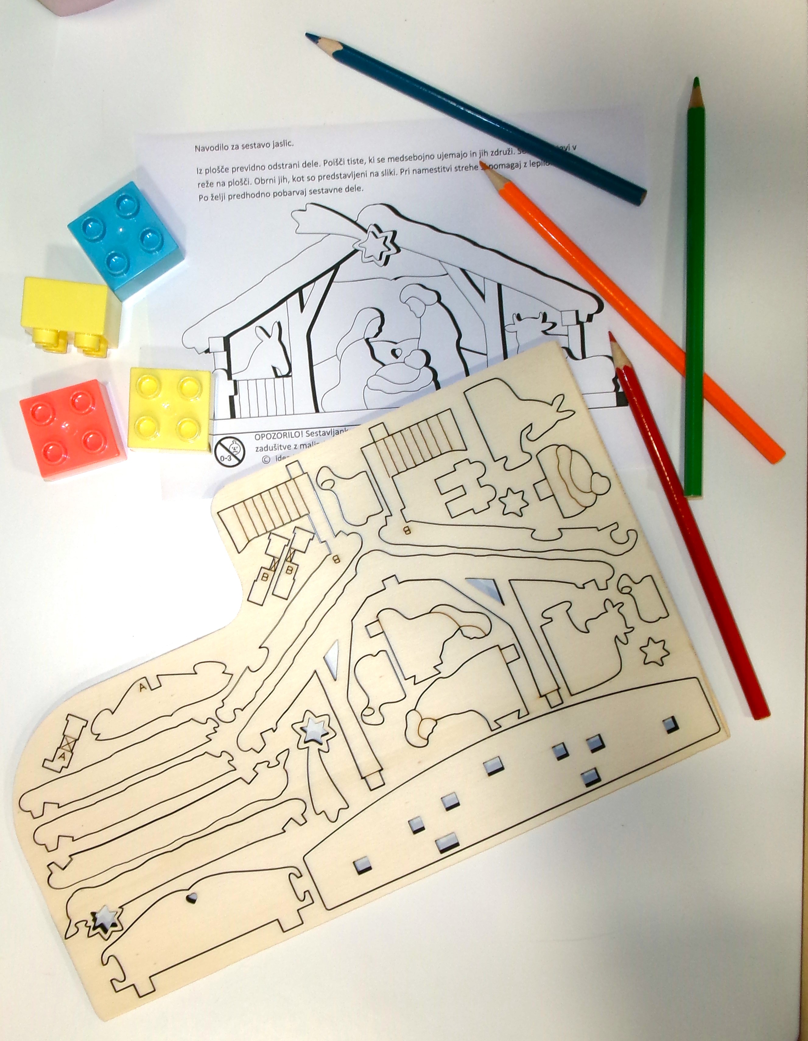 Jaslice "izdelaj sam" (les, večje) Jaslice "izdelaj sam" (les, večje)